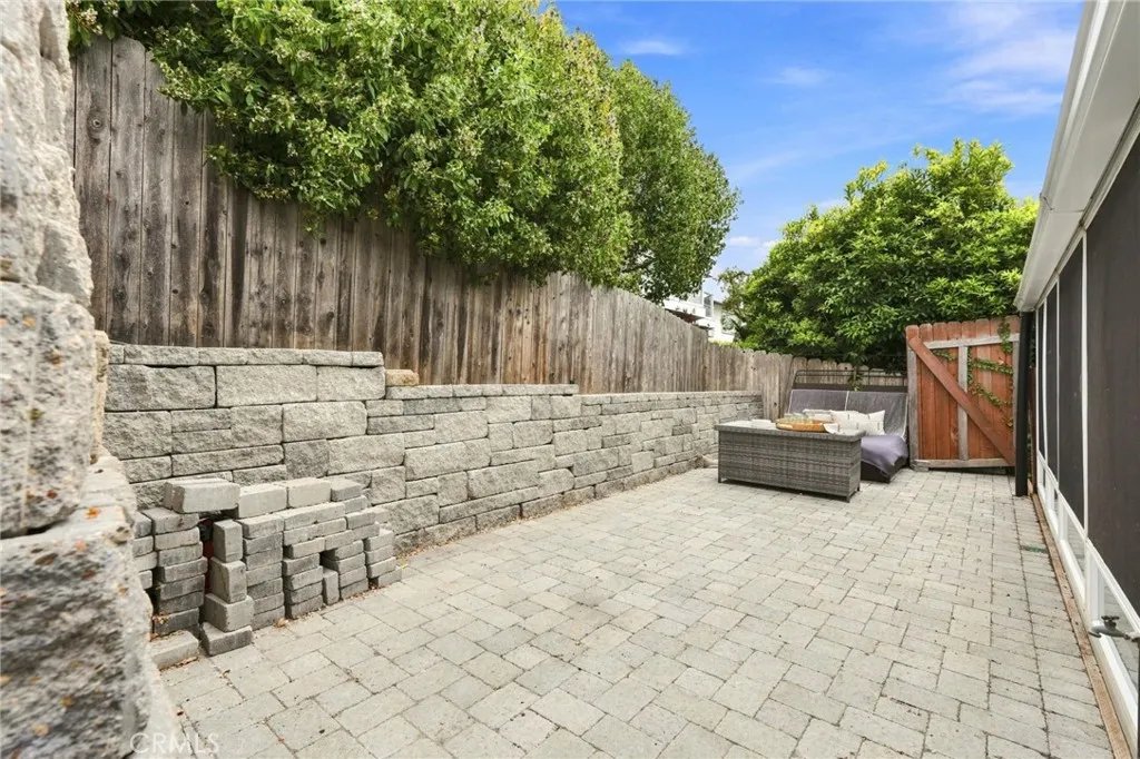 main property photo 65