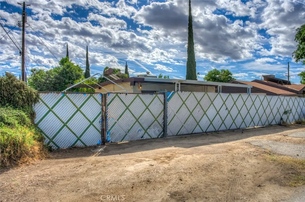main property photo 42