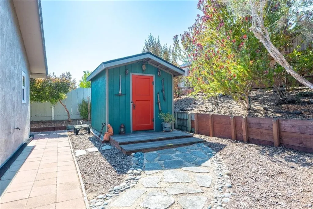 main property photo 29