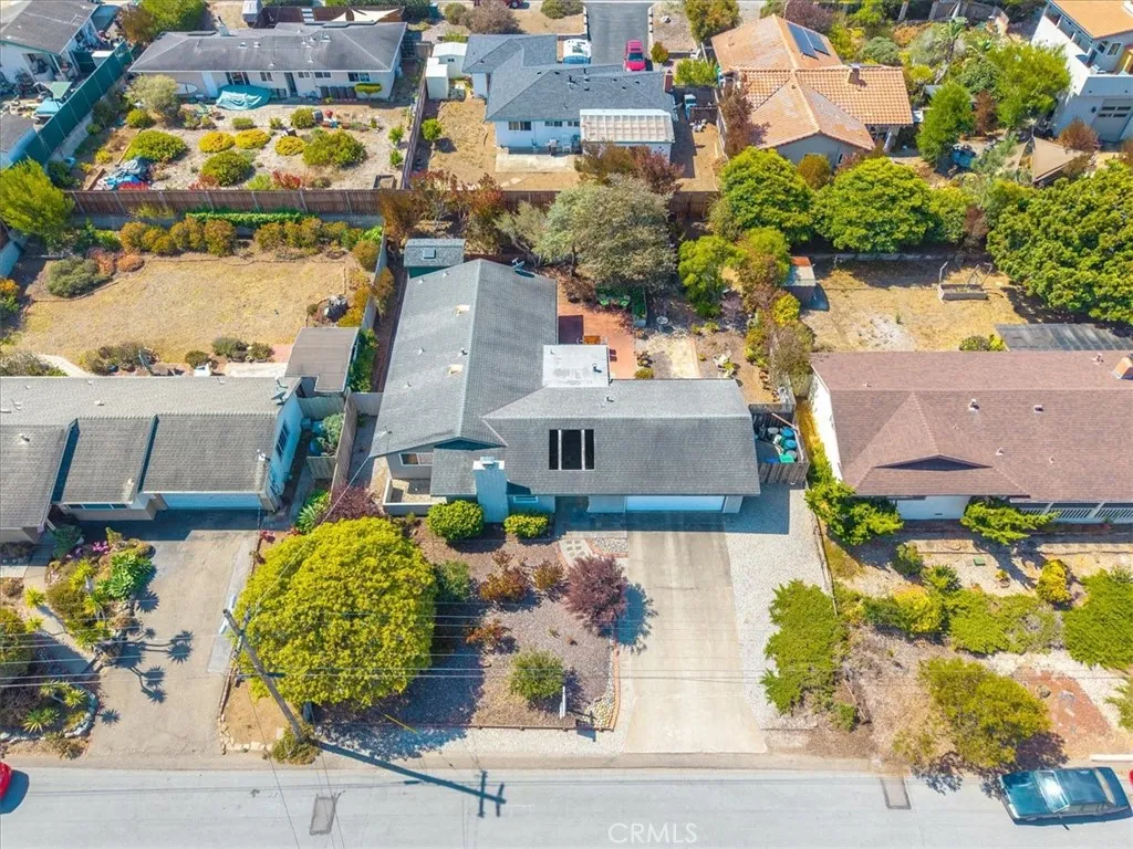 main property photo 39
