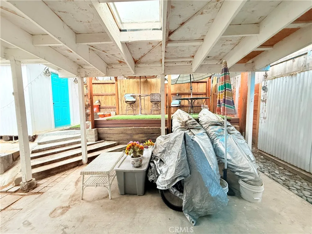 main property photo 20