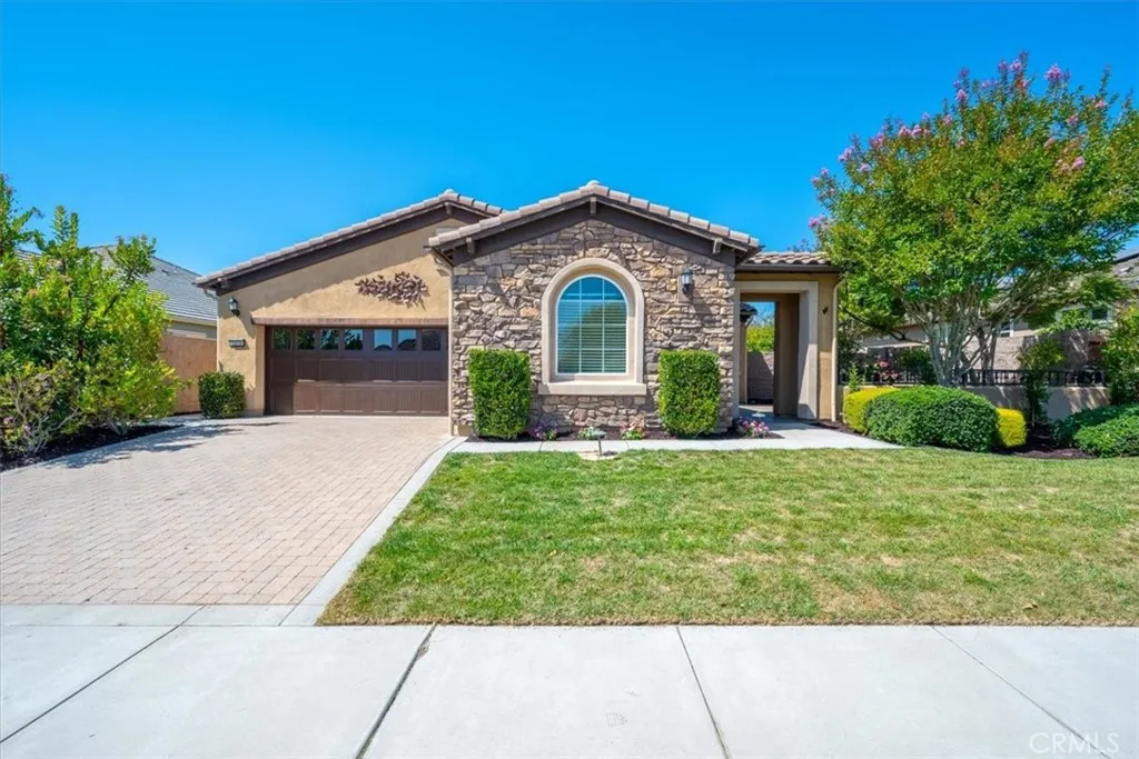 main property photo 42