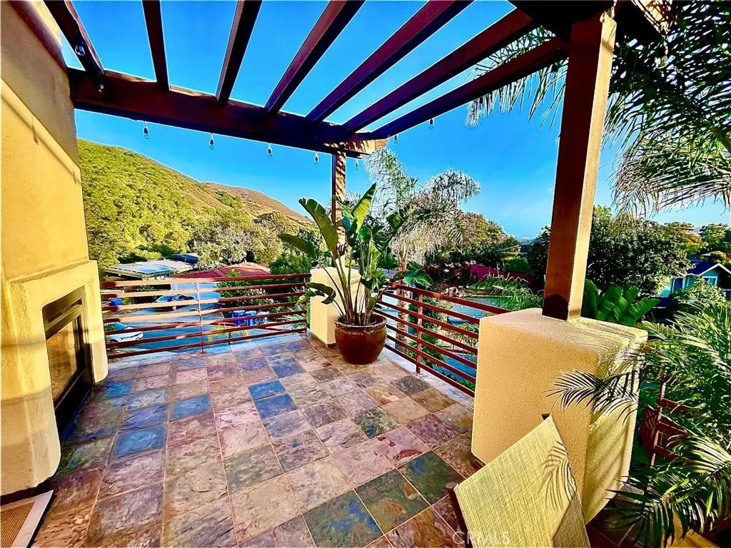 main property photo 11