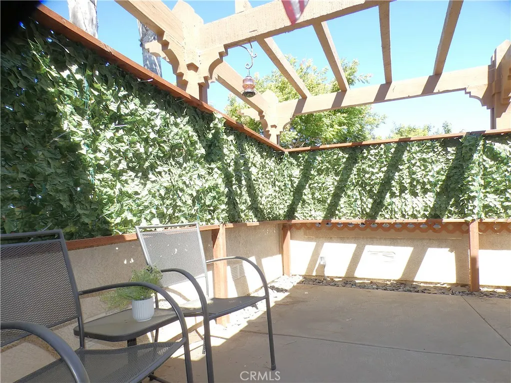 main property photo 16