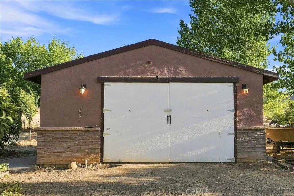 main property photo 63