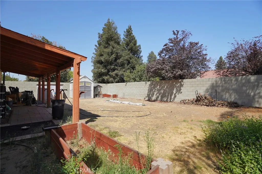 main property photo 43