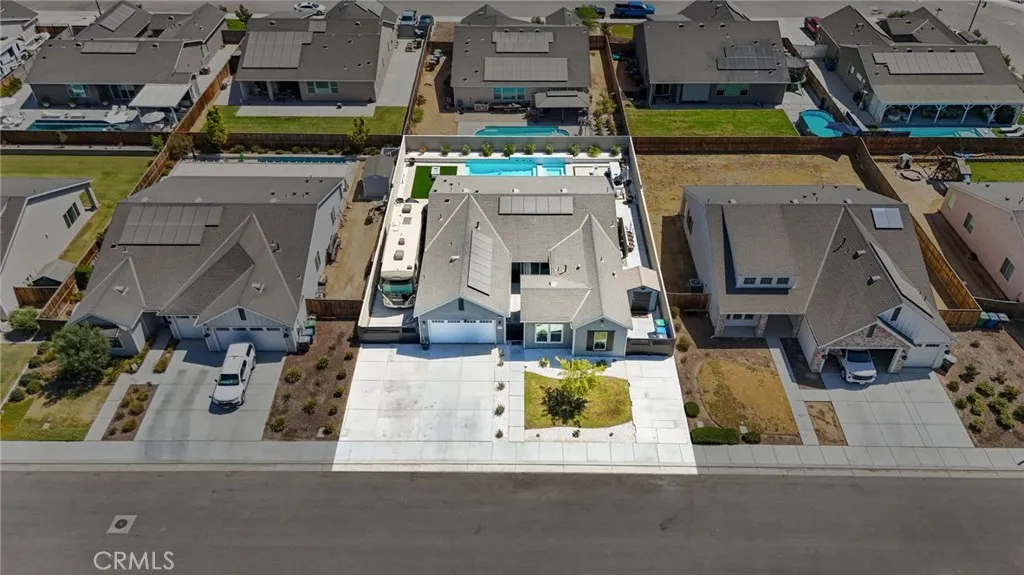 main property photo 46