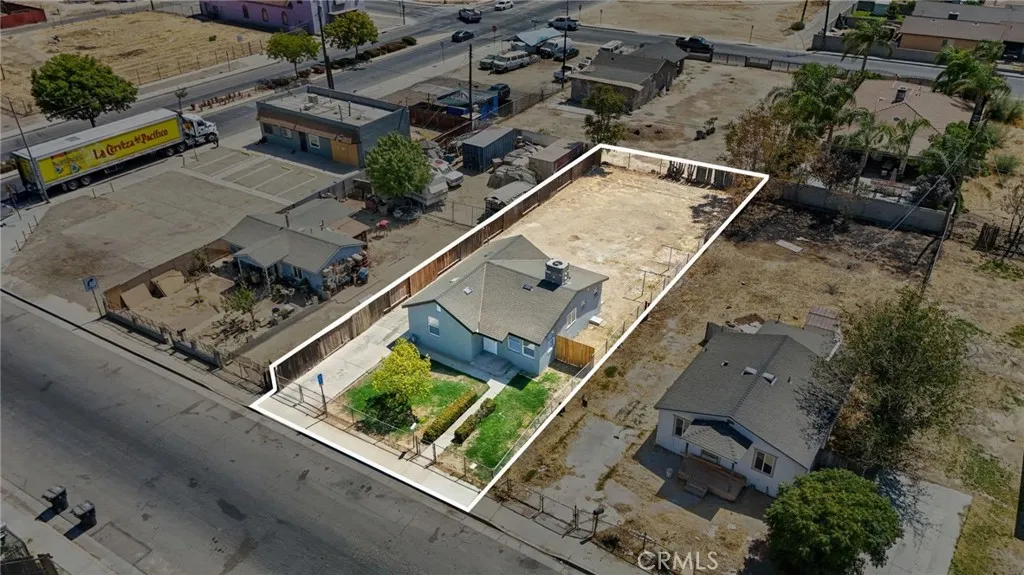 main property photo 15
