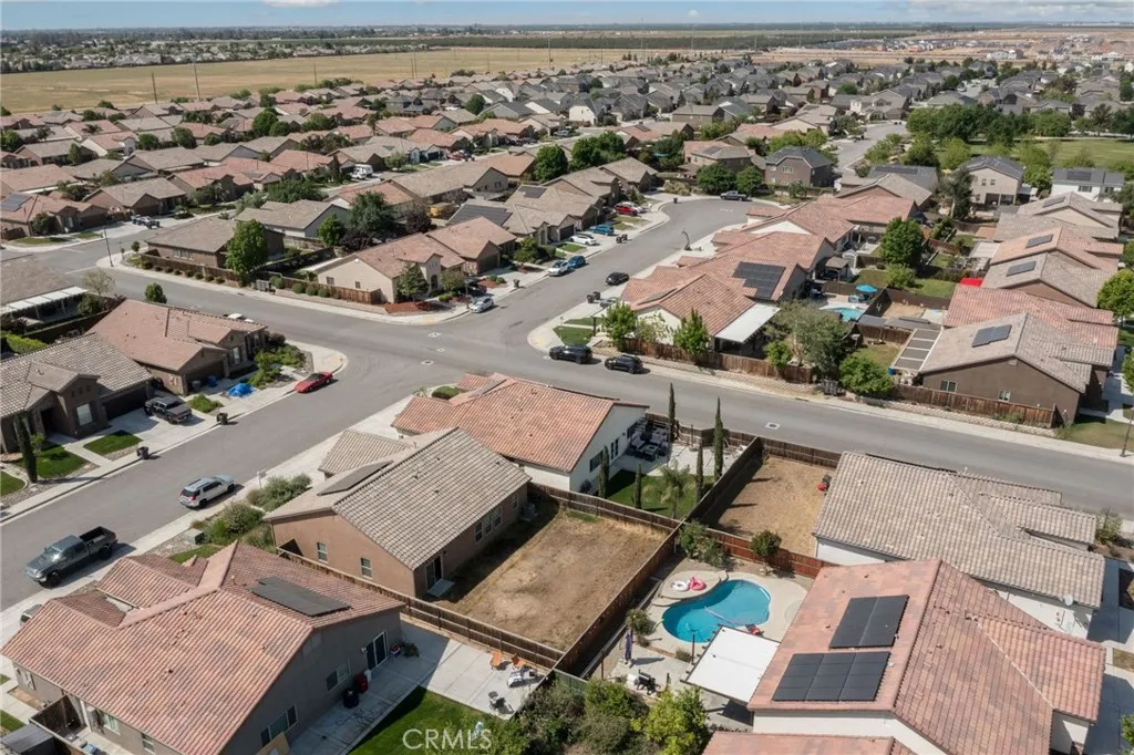 main property photo 59