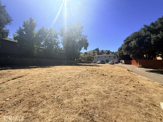 main property photo 7