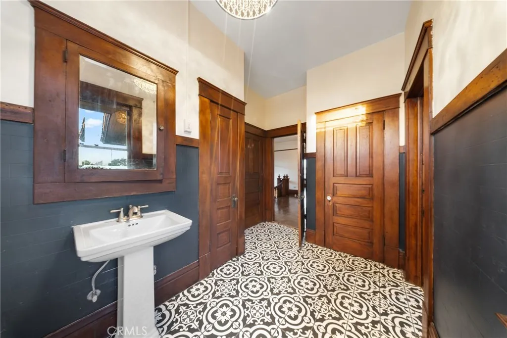 main property photo 65