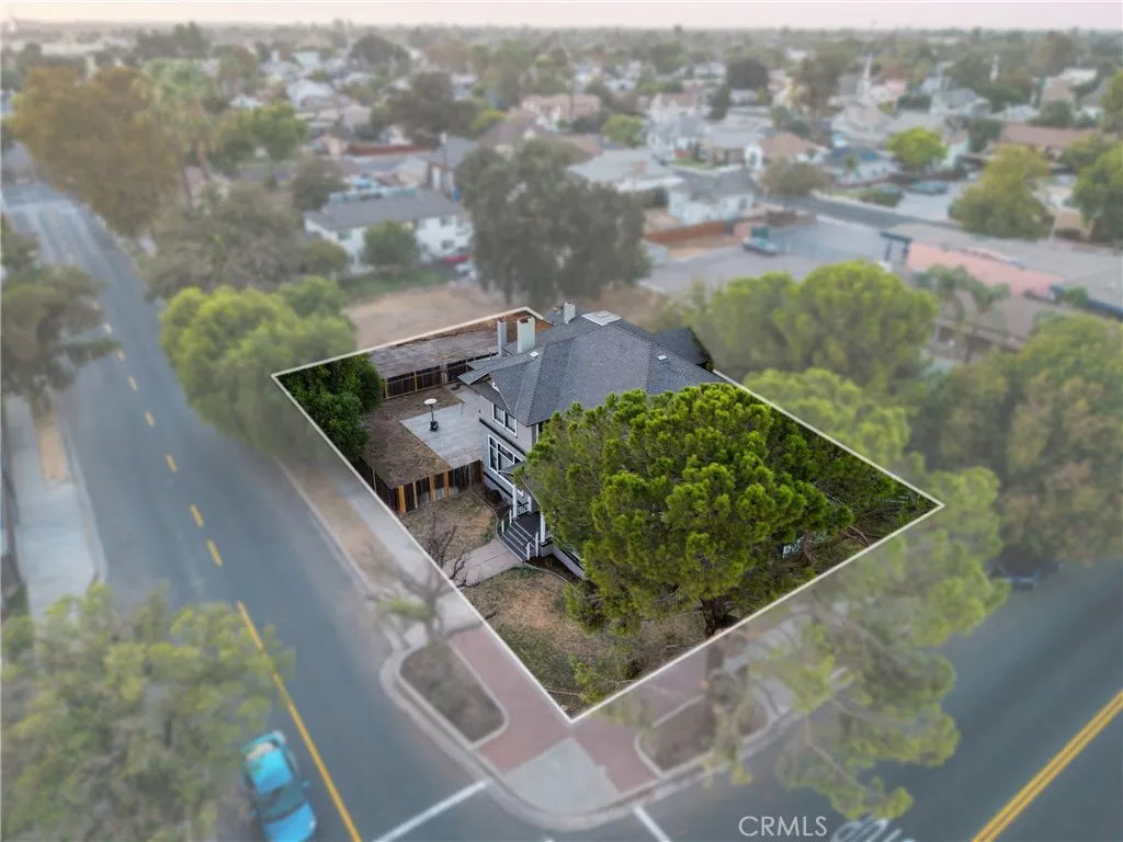 main property photo 74