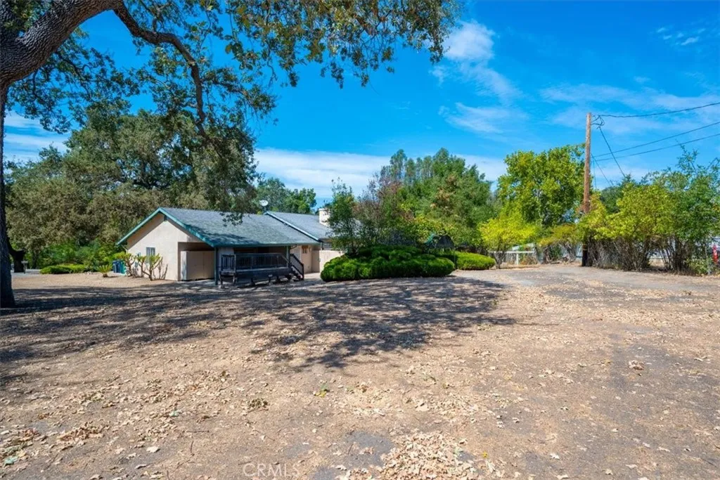 main property photo 12