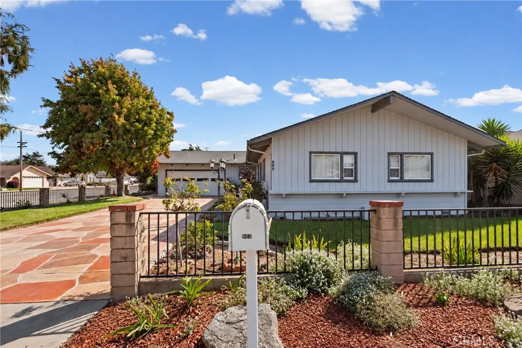 main property photo 0