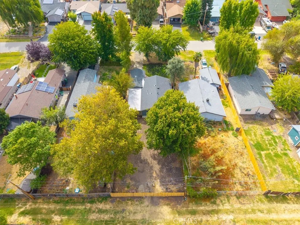 main property photo 22
