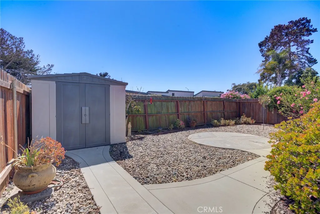 main property photo 29
