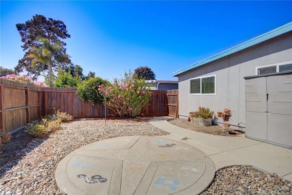 main property photo 31