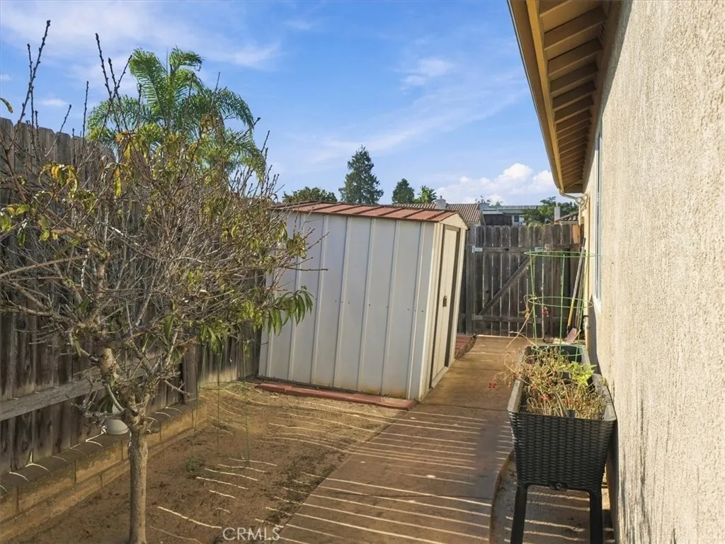 main property photo 44