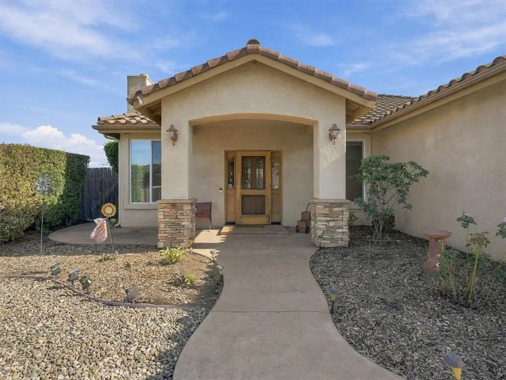 main property photo 8