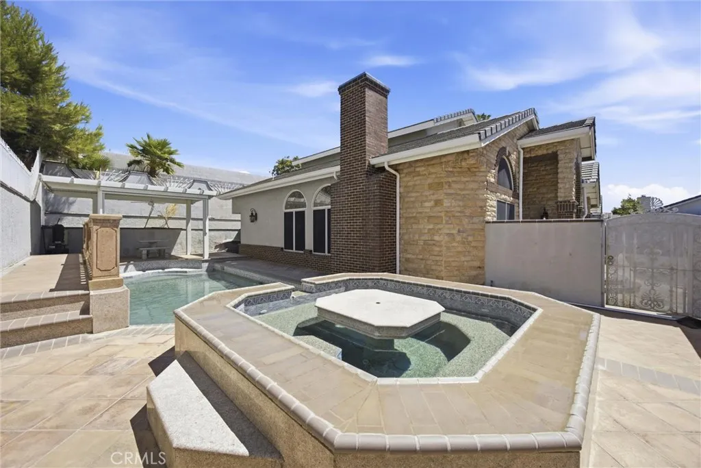 main property photo 43