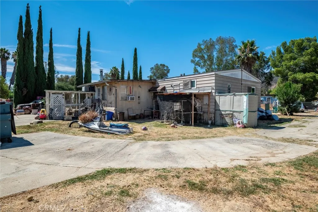 main property photo 18
