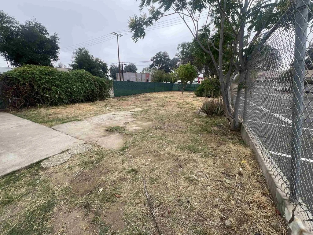 main property photo 20
