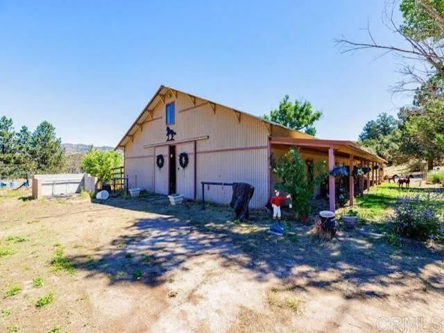 main property photo 10