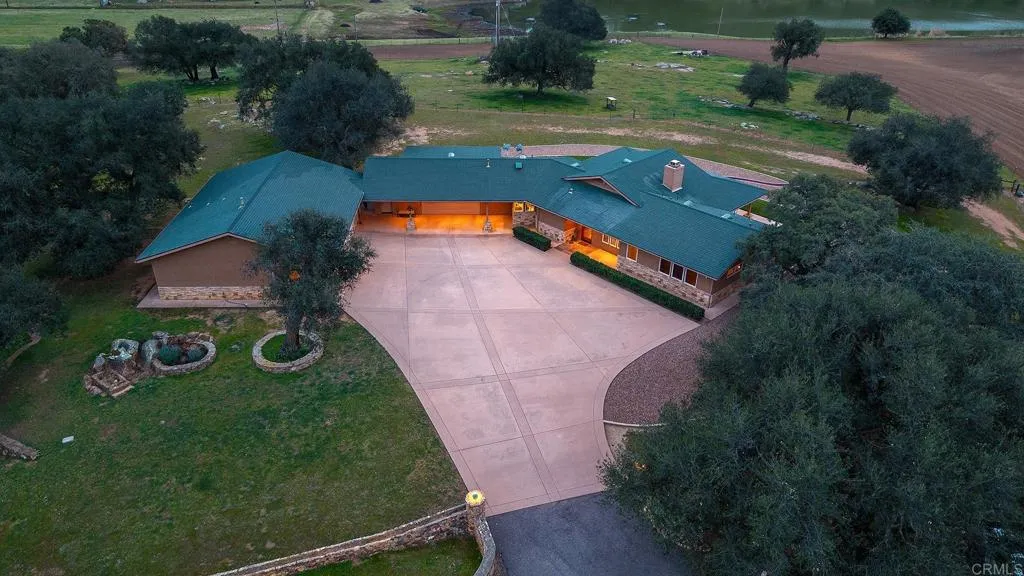 main property photo 34