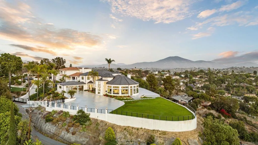 main property photo 70