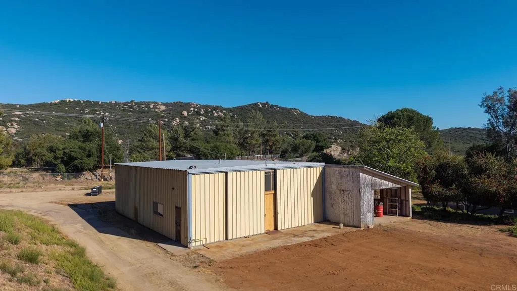 main property photo 41