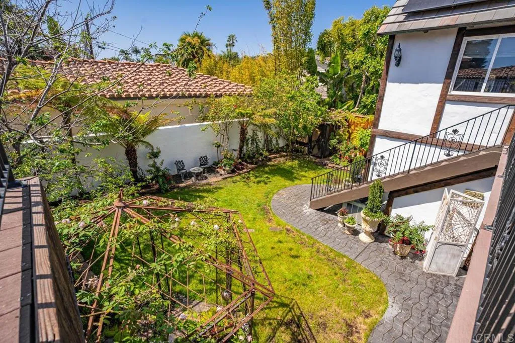 main property photo 36