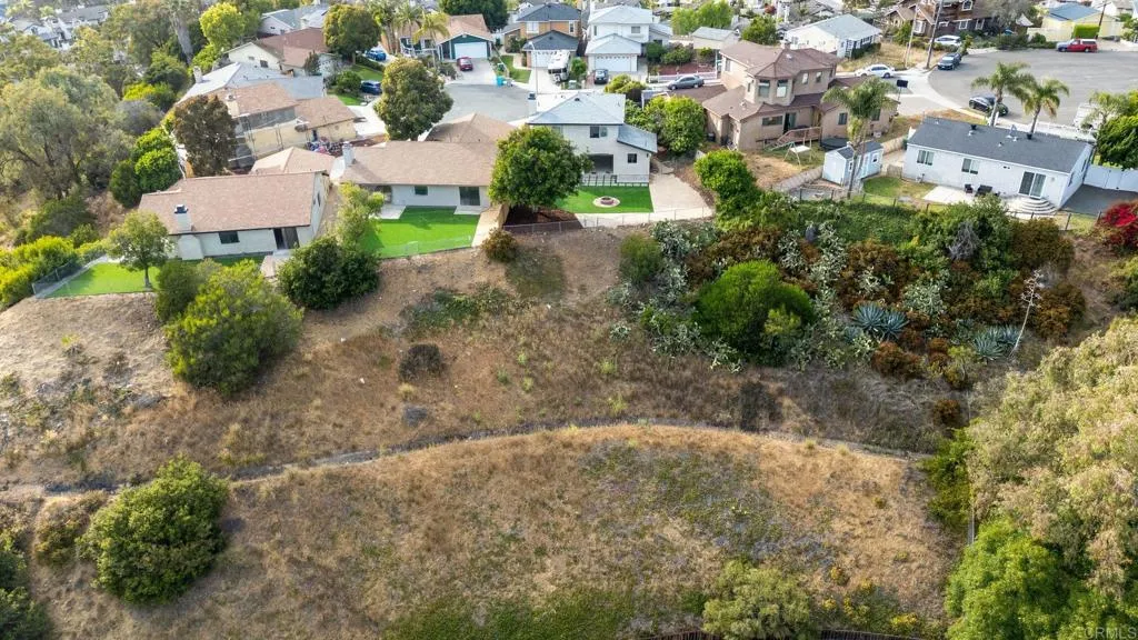 main property photo 39