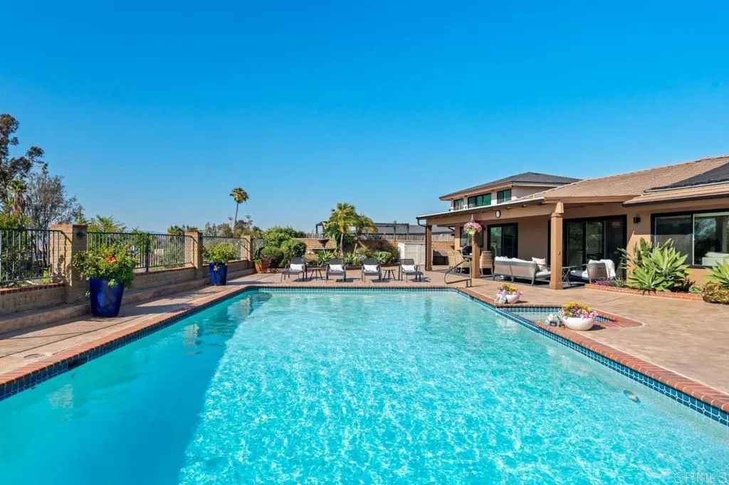 main property photo 70
