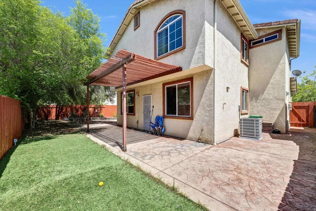 main property photo 35