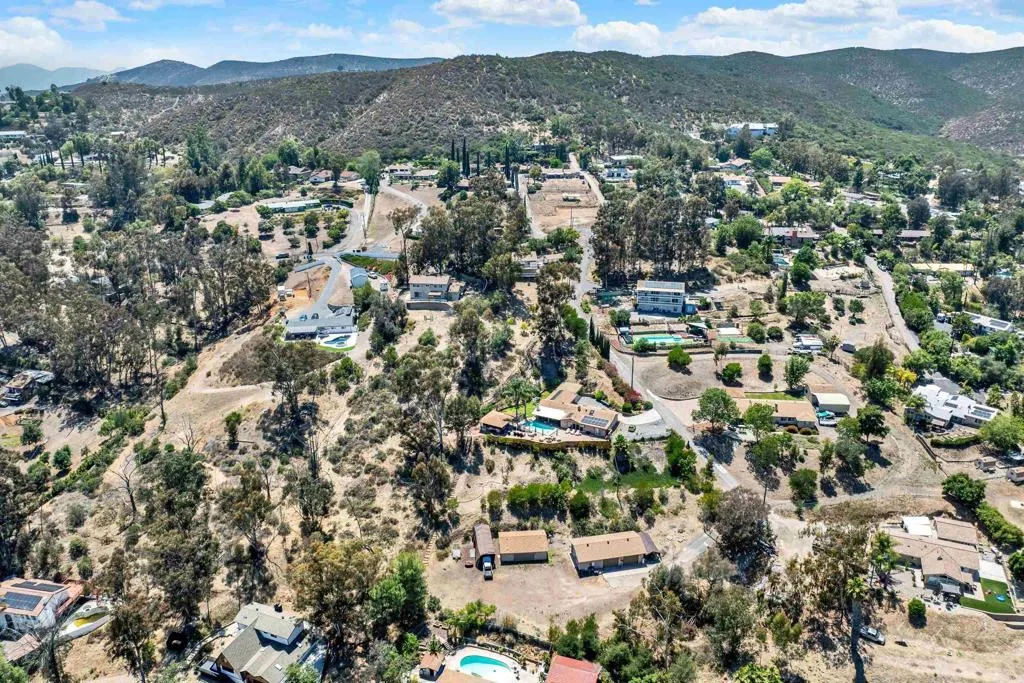 main property photo 49