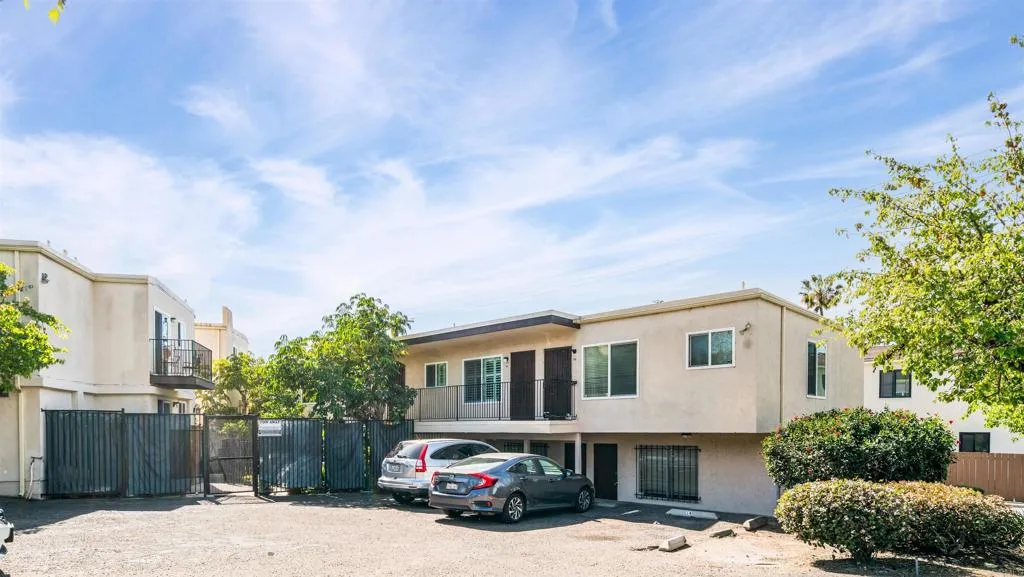 main property photo 20