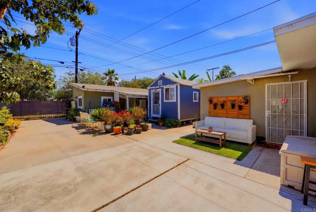 main property photo 25