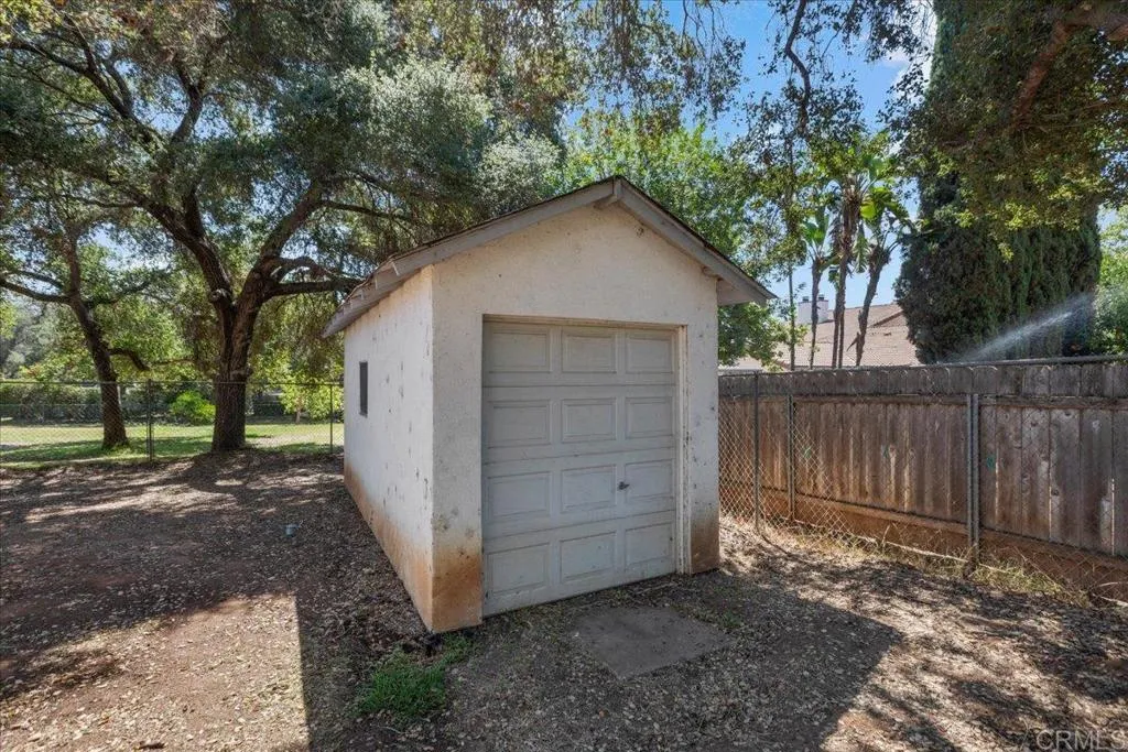 main property photo 48