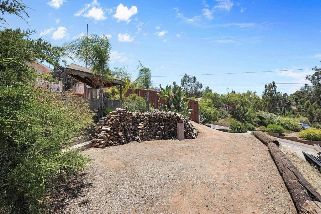 main property photo 68