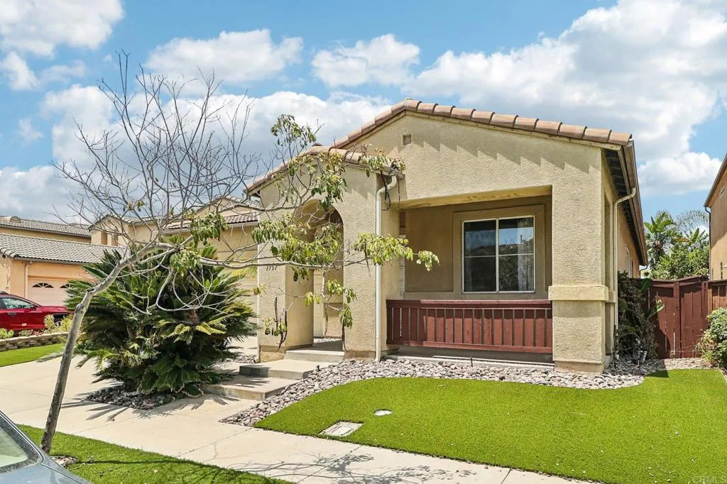main property photo 7