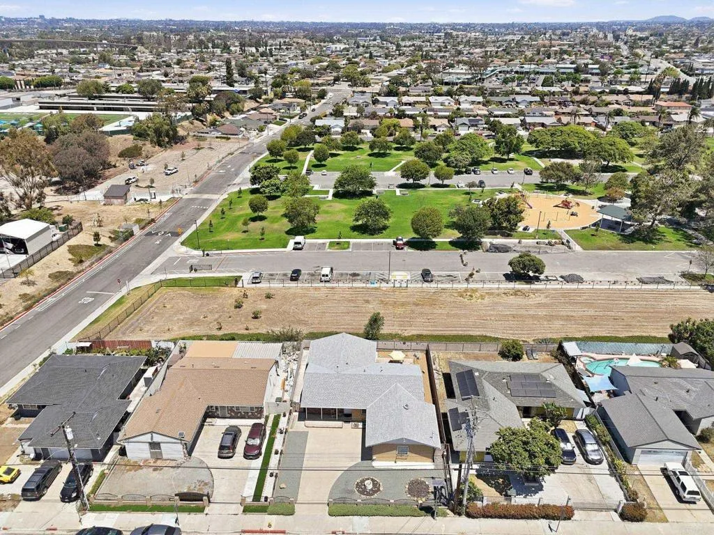 main property photo 39