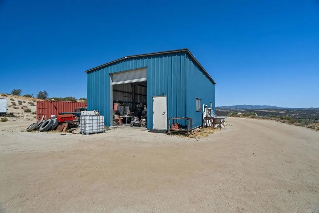 main property photo 30