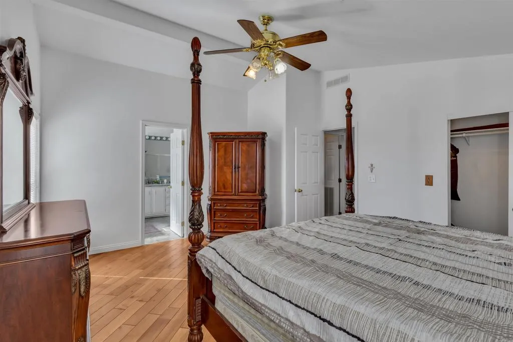 main property photo 60