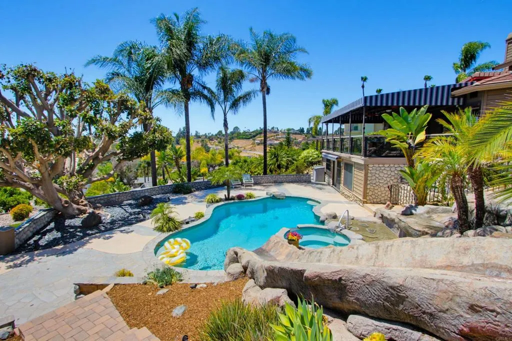 main property photo 59