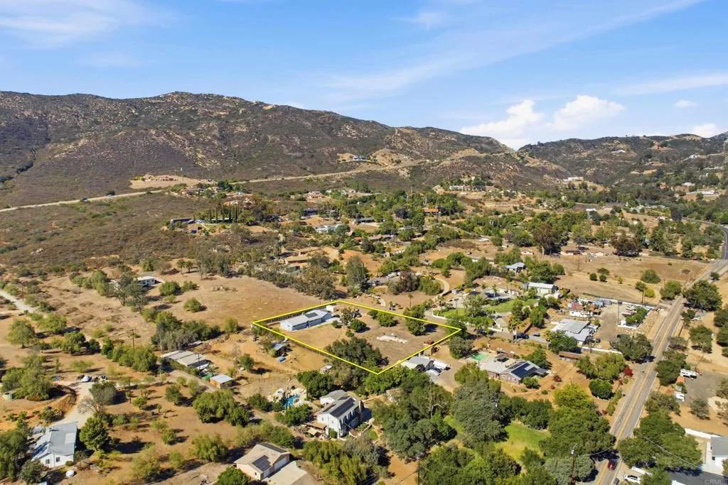 main property photo 24