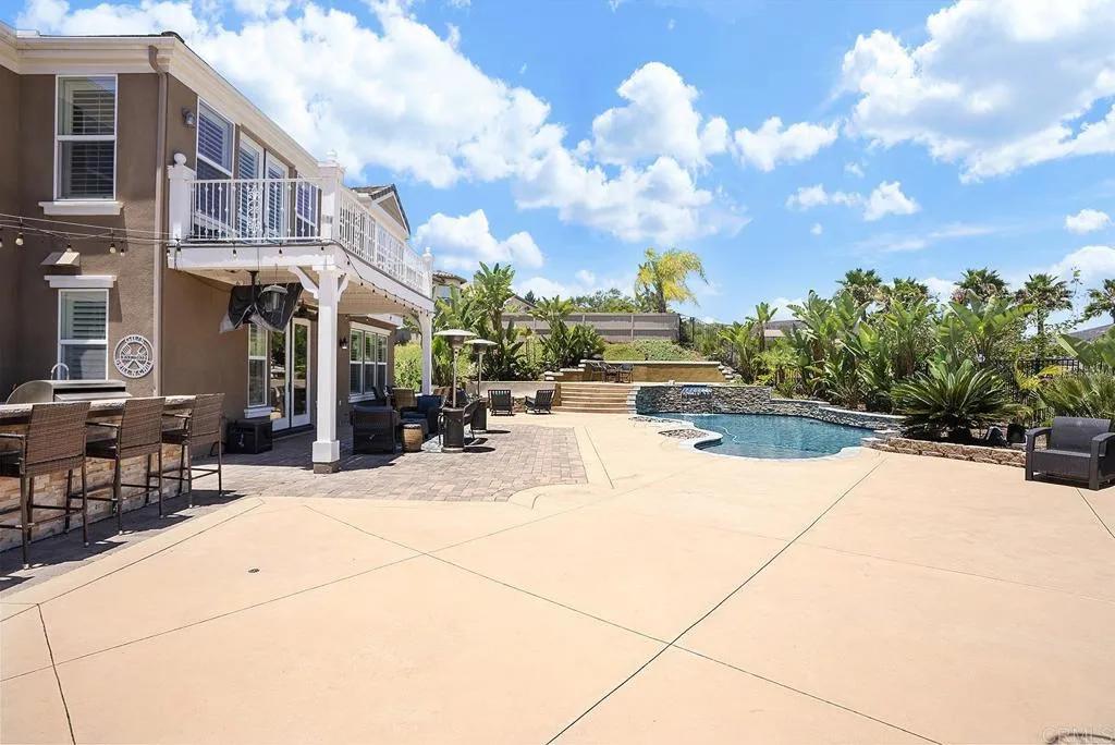 main property photo 59
