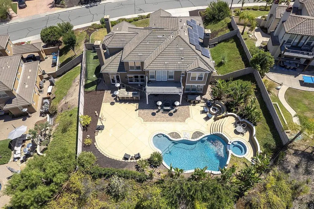 main property photo 70