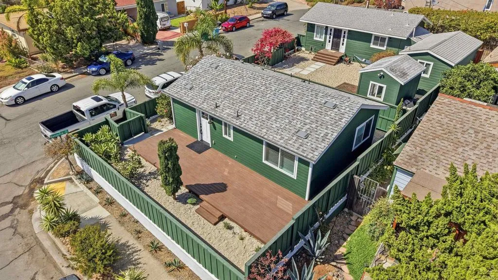 main property photo 18