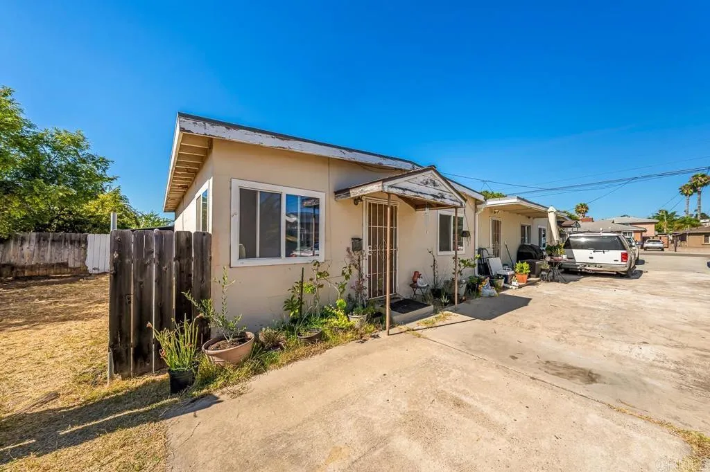 main property photo 30