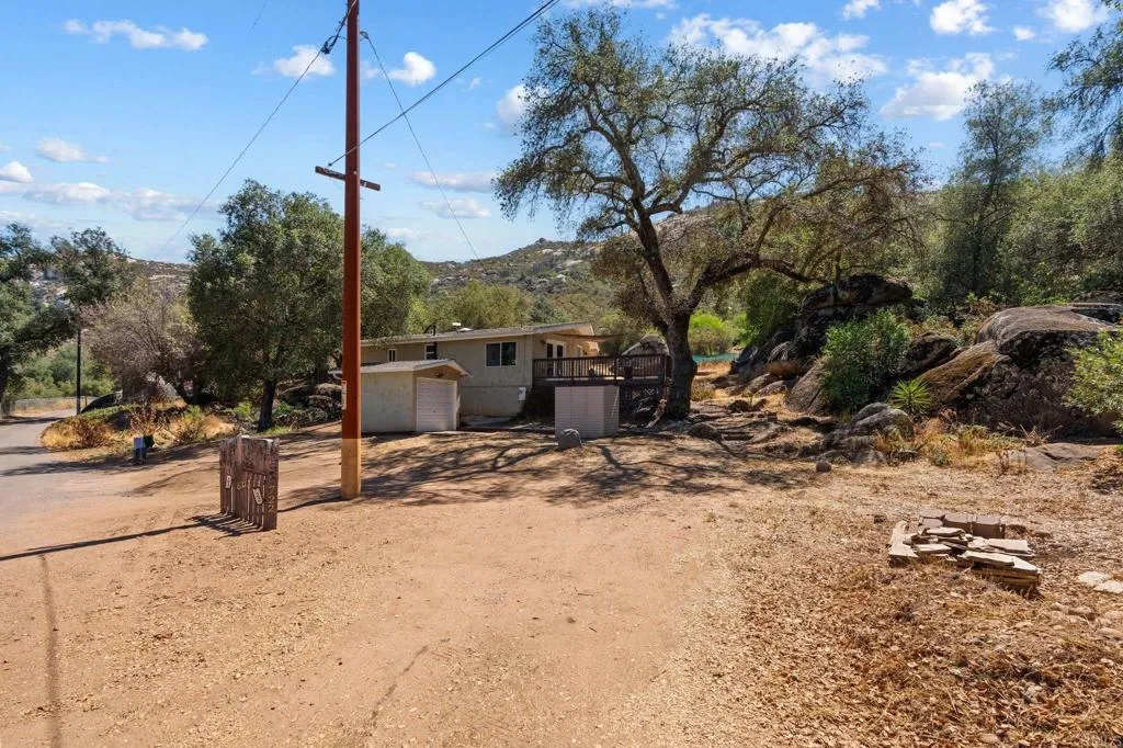 main property photo 23